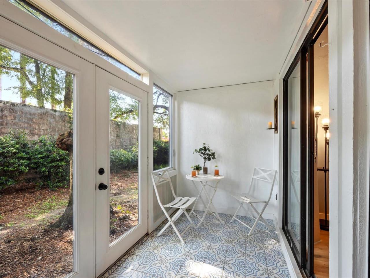 Artist'S Tower Townhome Just Renovated W Loft Gainesville Exterior foto