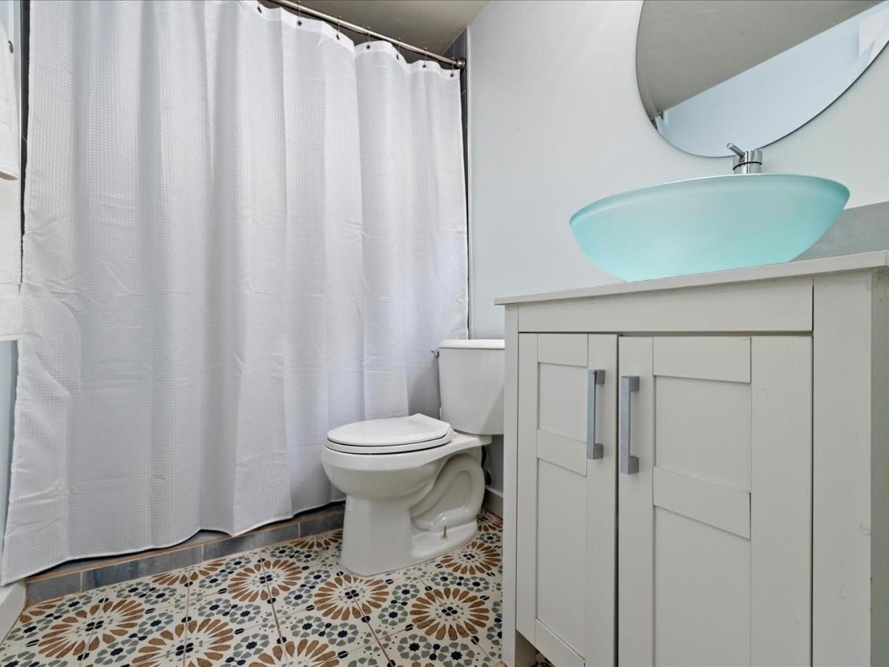 Artist'S Tower Townhome Just Renovated W Loft Gainesville Exterior foto